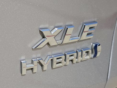 Used 2023 Toyota RAV4 XLE Premium AWD/4WD image 45