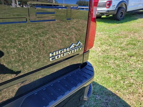 Used 2024 Chevrolet Silverado 3500 High Country AWD/4WD image 7