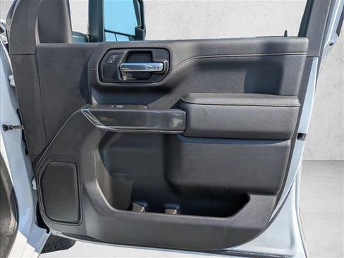 Used 2022 GMC Sierra 2500 AT4 image 25