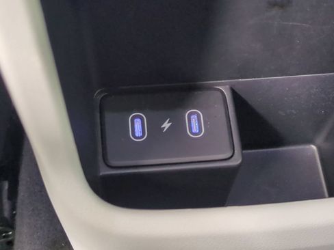 Used 2024 Hyundai Kona Limited AWD/4WD image 17