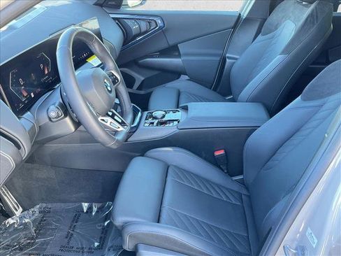 Used 2025 BMW X3 xDrive30i w/ M Sport Package image 16