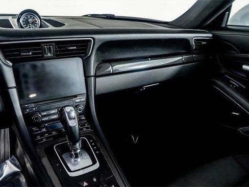 Used 2019 Porsche 911 Carrera 4S AWD/4WD image 40