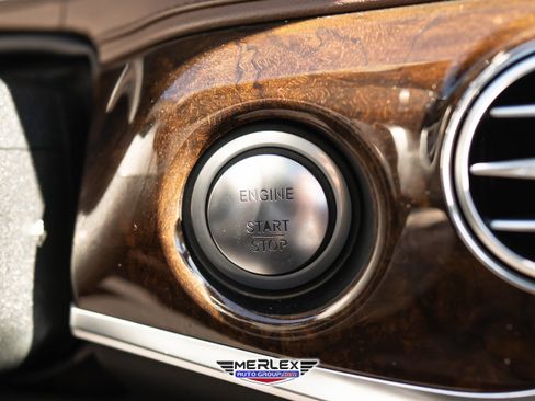 Used 2017 Mercedes-Benz S 550 Sedan image 32