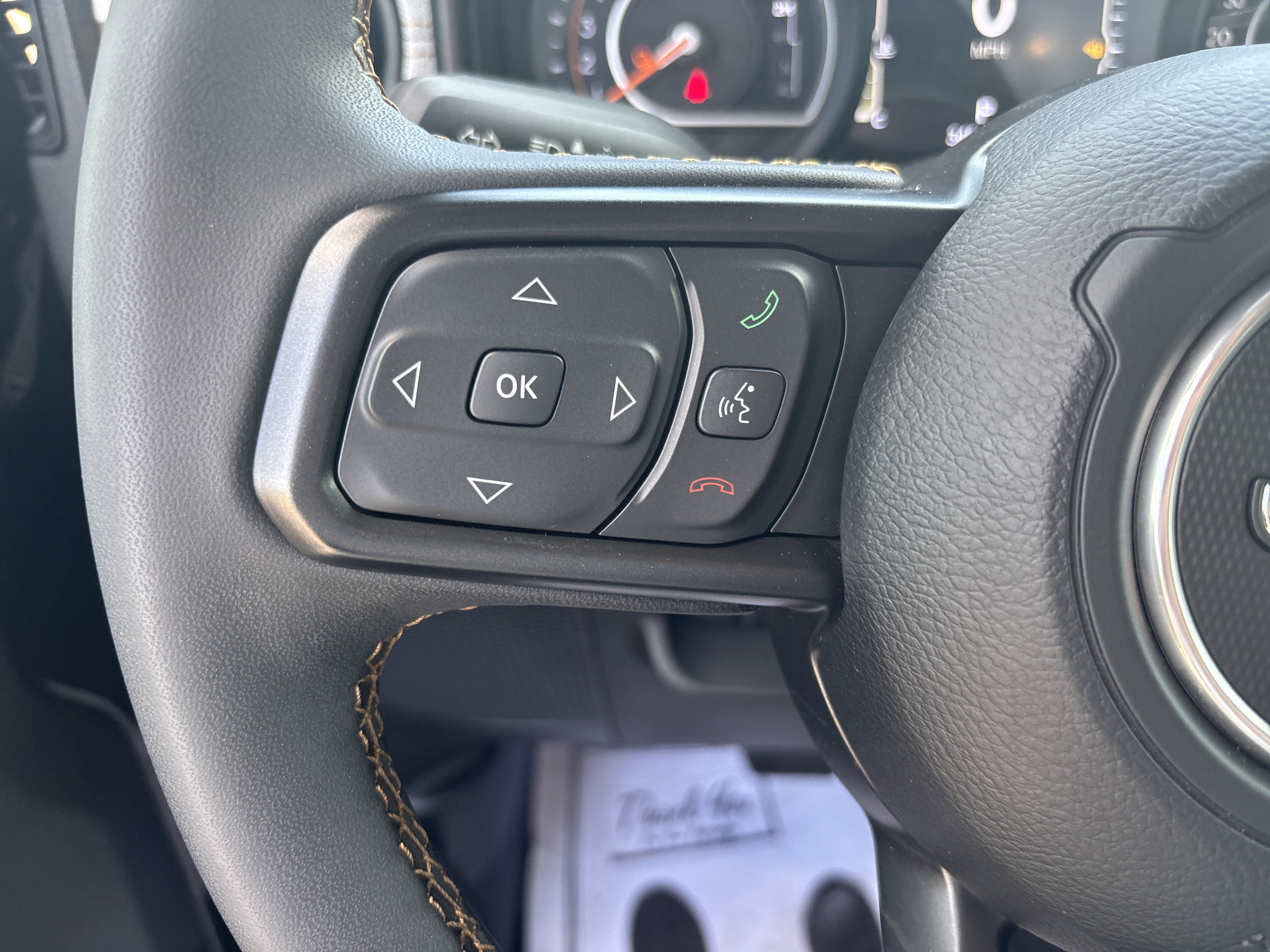 Used 2024 Jeep Gladiator Sport AWD/4WD image 16