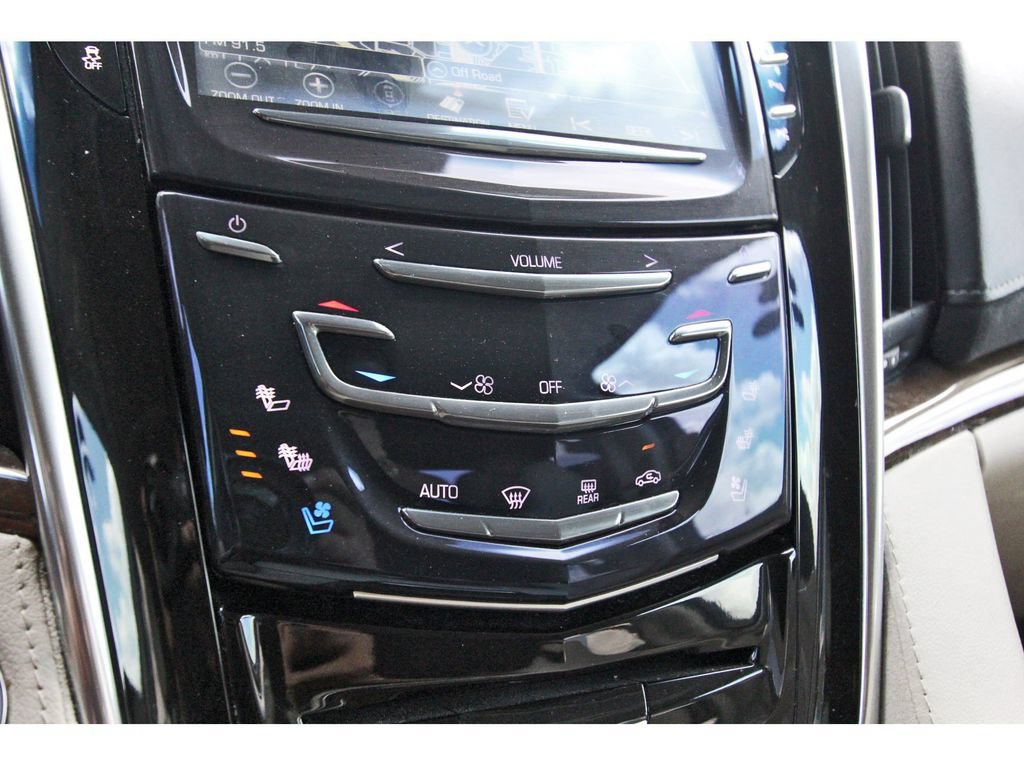 Used 2019 Cadillac Escalade Luxury RWD image 25