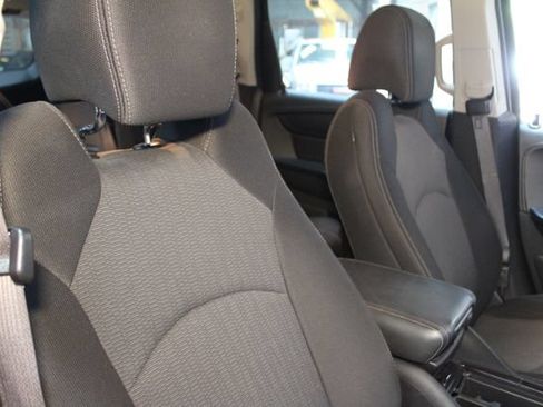 Used 2015 Chevrolet Traverse LT AWD/4WD image 11