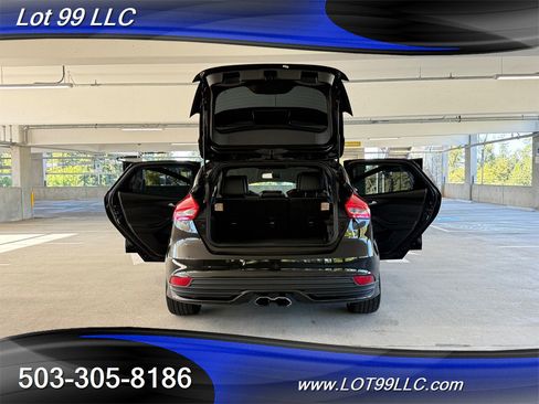 Used 2016 Ford Focus ST w/ Equipment Group 401A FWD image 33