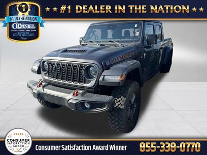 Used 2025 Jeep Gladiator Mojave w/ Convenience Group