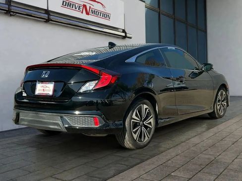 Used 2017 Honda Civic EX-L image 4
