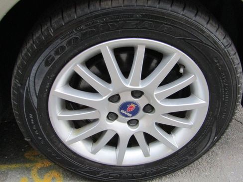 Used 2008 Saab 9-3 2.0T w/ Cold Weather Package FWD image 39