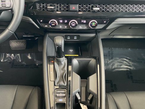 Used 2025 Honda Accord EX-L image 8