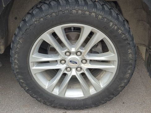 Used 2023 Ford Expedition Max XLT AWD/4WD image 5