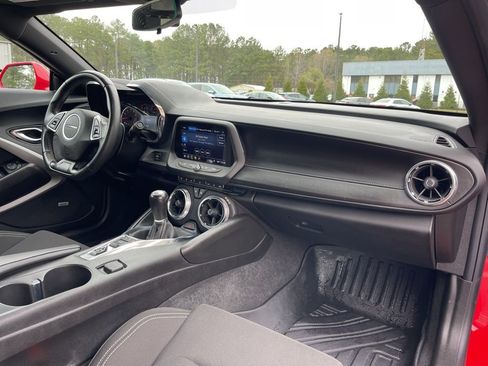 Used 2019 Chevrolet Camaro LT w/ RS Package image 9