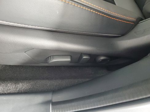 Used 2025 Subaru Crosstrek 2.5i Limited w/ Crosstrek Mirror Package image 30