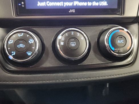 Used 2017 Toyota RAV4 LE w/ All Weather Liner Package image 28