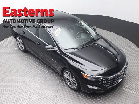 Used 2024 Chevrolet Malibu LT FWD image 3