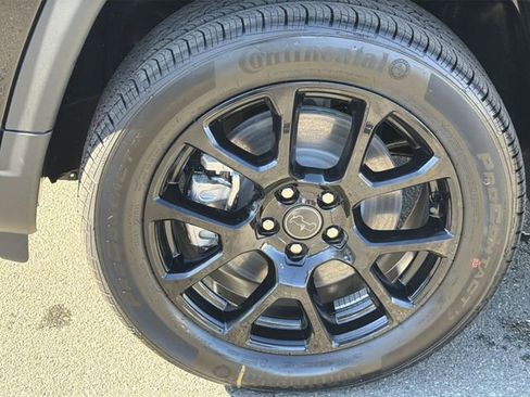 New 2026 Jeep Compass Latitude AWD/4WD image 16