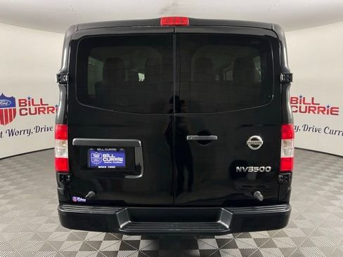 Used 2017 Nissan NV 3500 S w/ Power Package image 4