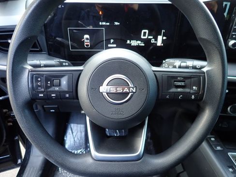 Used 2025 Nissan Kicks S FWD image 12