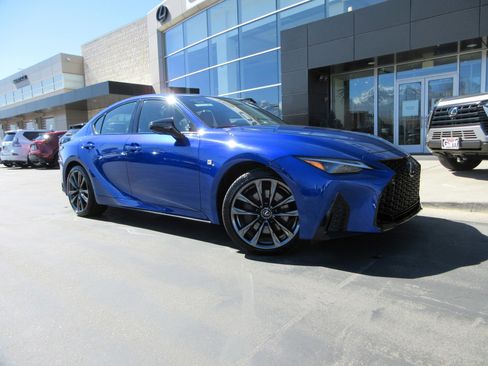 Used 2025 Lexus IS 350 F Sport w/ Navigation Package image 14