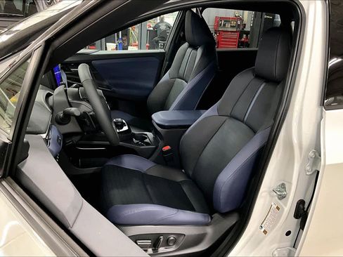 New 2026 Subaru Solterra image 9