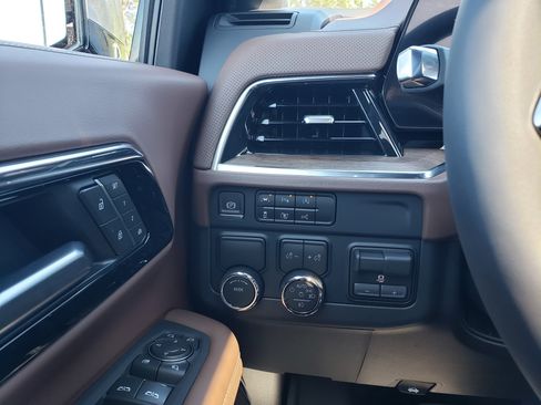 New 2026 Chevrolet Tahoe High Country RWD image 16