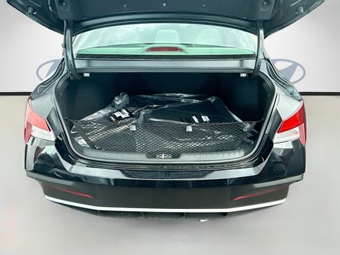 New 2026 Hyundai Elantra Sport FWD image 18