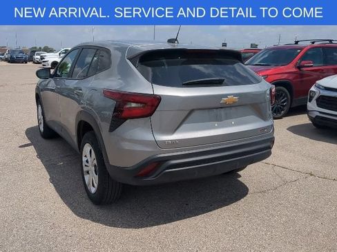 Certified 2024 Chevrolet Trax LS FWD image 4