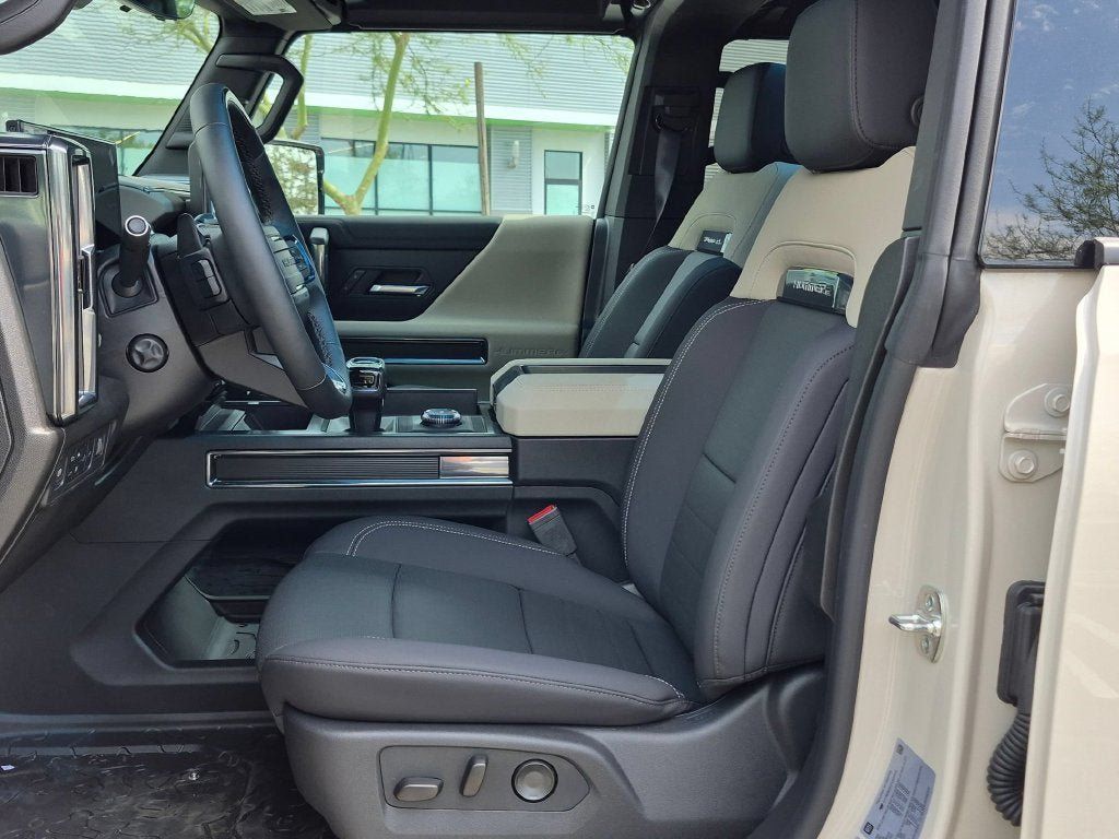 New 2026 GMC Hummer EV 4x4 Crew Cab w/ LPO, Sport Package image 20
