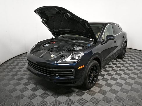 Used 2023 Porsche Cayenne Coupe w/ Premium Package image 35