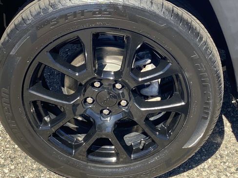 Certified 2022 Jeep Compass Altitude w/ Sun and Sound Group AWD/4WD image 26