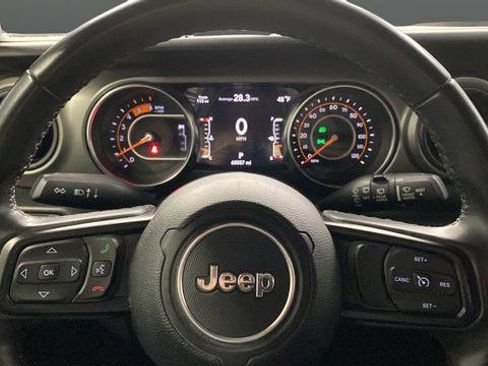 Used 2022 Jeep Wrangler Unlimited Sport w/ Sun And Sound Package AWD/4WD image 15
