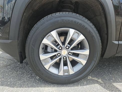 Used 2025 Chevrolet Equinox LT FWD image 28