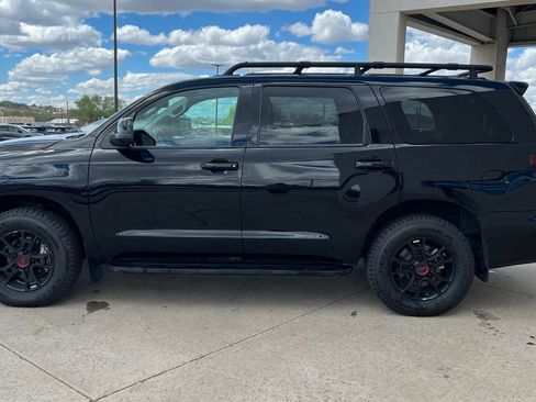 Used 2021 Toyota Sequoia TRD Pro AWD/4WD image 10