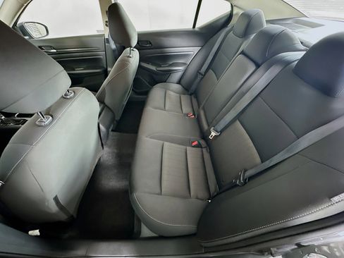 Used 2024 Nissan Altima 2.5 SV image 25