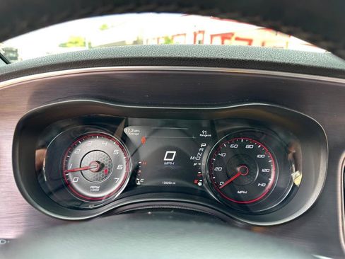 Used 2016 Dodge Charger SXT w/ Blacktop Package RWD image 33