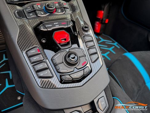 Used 2021 Lamborghini Aventador SVJ AWD/4WD image 23
