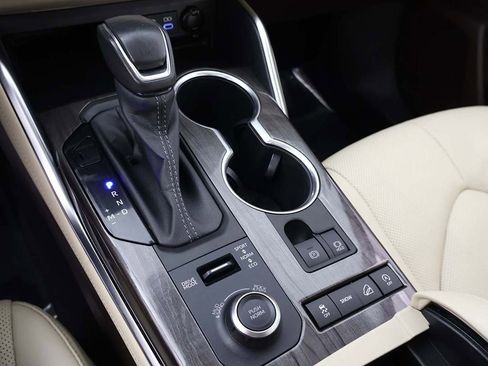 Used 2022 Toyota Highlander Limited image 60