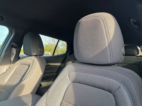 New 2026 Chevrolet Equinox EV LT image 11