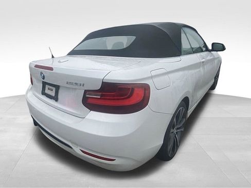 Used 2015 BMW 228i Convertible image 12