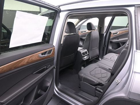 Used 2026 Volkswagen Atlas SE AWD/4WD image 41