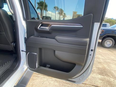 New 2026 Chevrolet Silverado 1500 LT Trail Boss w/ Convenience Package II AWD/4WD image 12