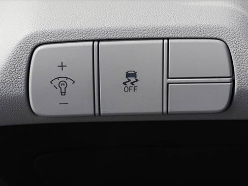 New 2026 Hyundai Elantra Limited FWD image 13