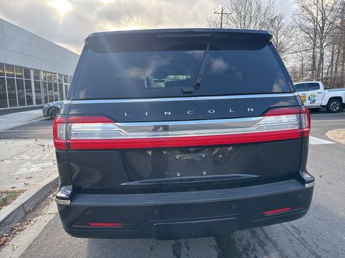 Used 2021 Lincoln Navigator L Reserve image 6