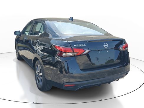 Used 2025 Nissan Versa SV FWD image 4