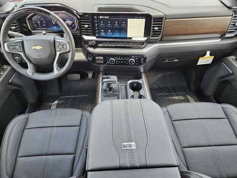 New 2026 Chevrolet Silverado 1500 High Country AWD/4WD image 19