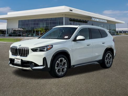 Used 2025 BMW X1 xDrive28i w/ Technology Package image 6