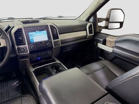 Used 2019 Ford F250 Lariat w/ Lariat Ultimate Package image 27