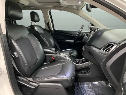 Used 2020 Dodge Journey Crossroad w/ Popular Equipment Group FWD image 14