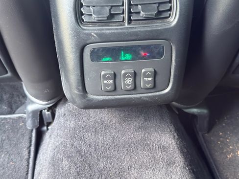 Used 2005 Cadillac De Ville Limousine FWD image 14